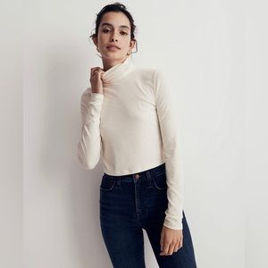 Ribbed Supercrop Turtleneck Top - Small (never worn)